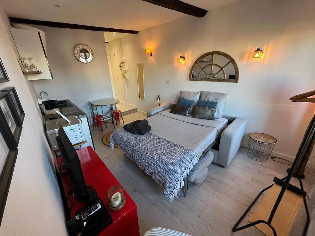 Studio Suquet Avec Parking Cannes 0*,  France
